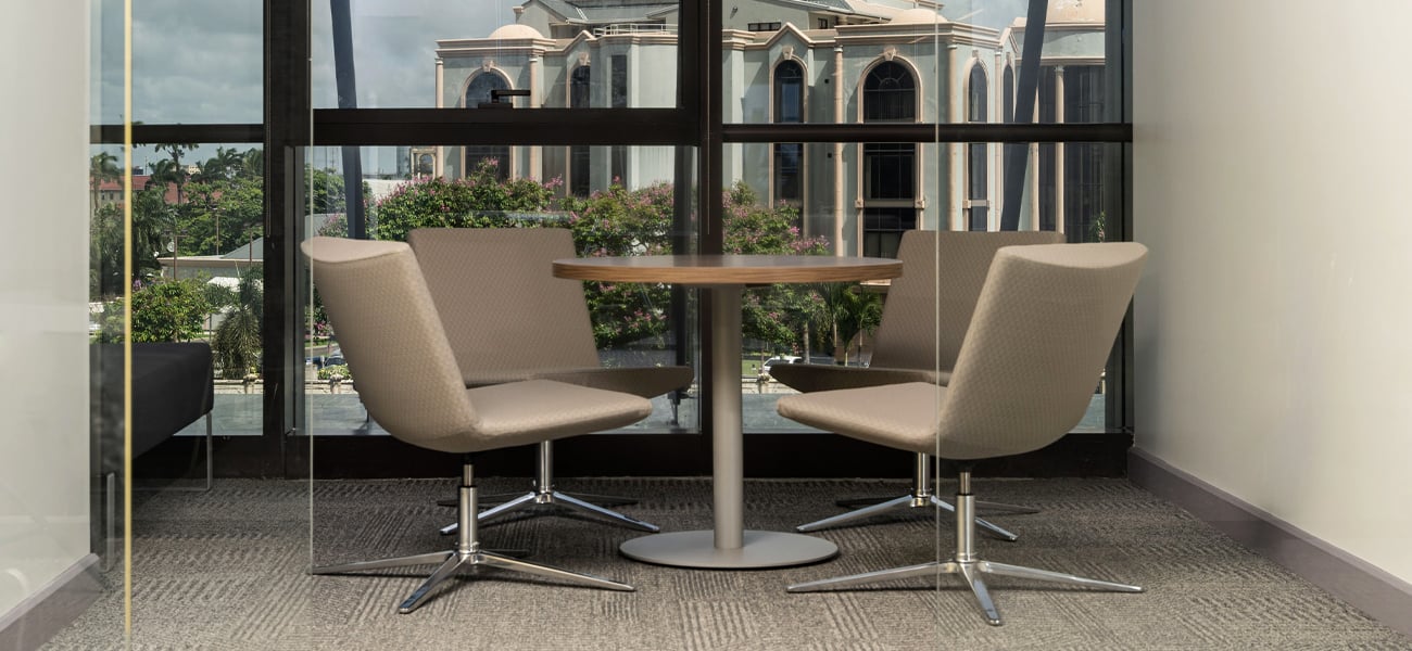 EY-office-chico-lounge-space