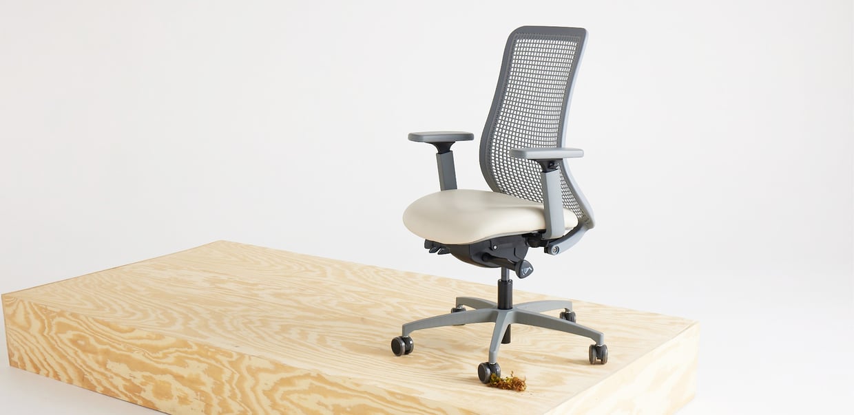 genie-flex-on-wood-stand