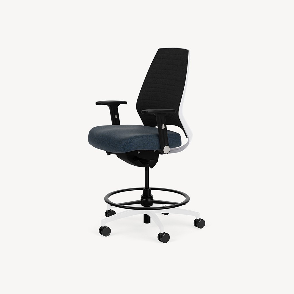 4-UP-groove-back-black-groove-white-framework-blue-seat-front45