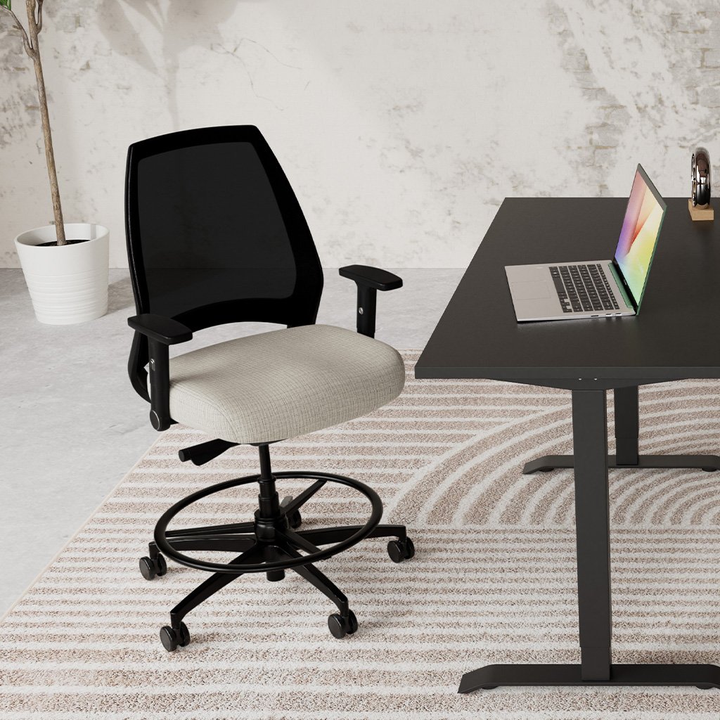 4UP-mesh-back-sit-to-stand-desk