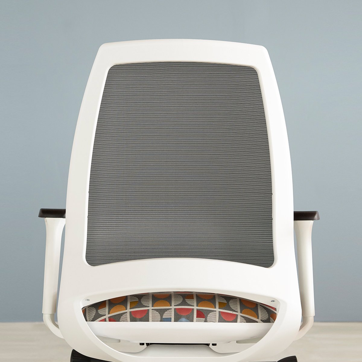 4u-white-frame-stardust-mesh-back-close-up