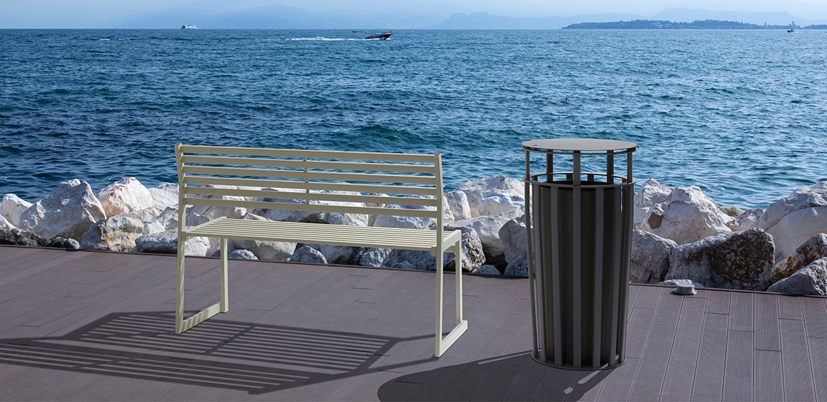 cortina-bench-and-litter-bin-on-boardwalk