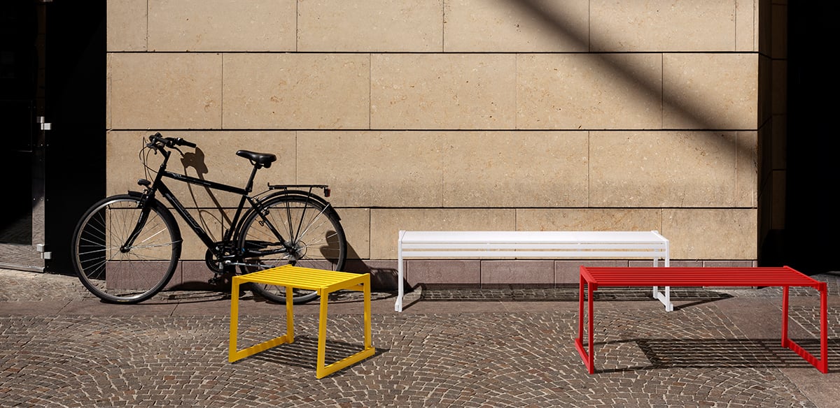 cortina-three-benches-in-courtyard
