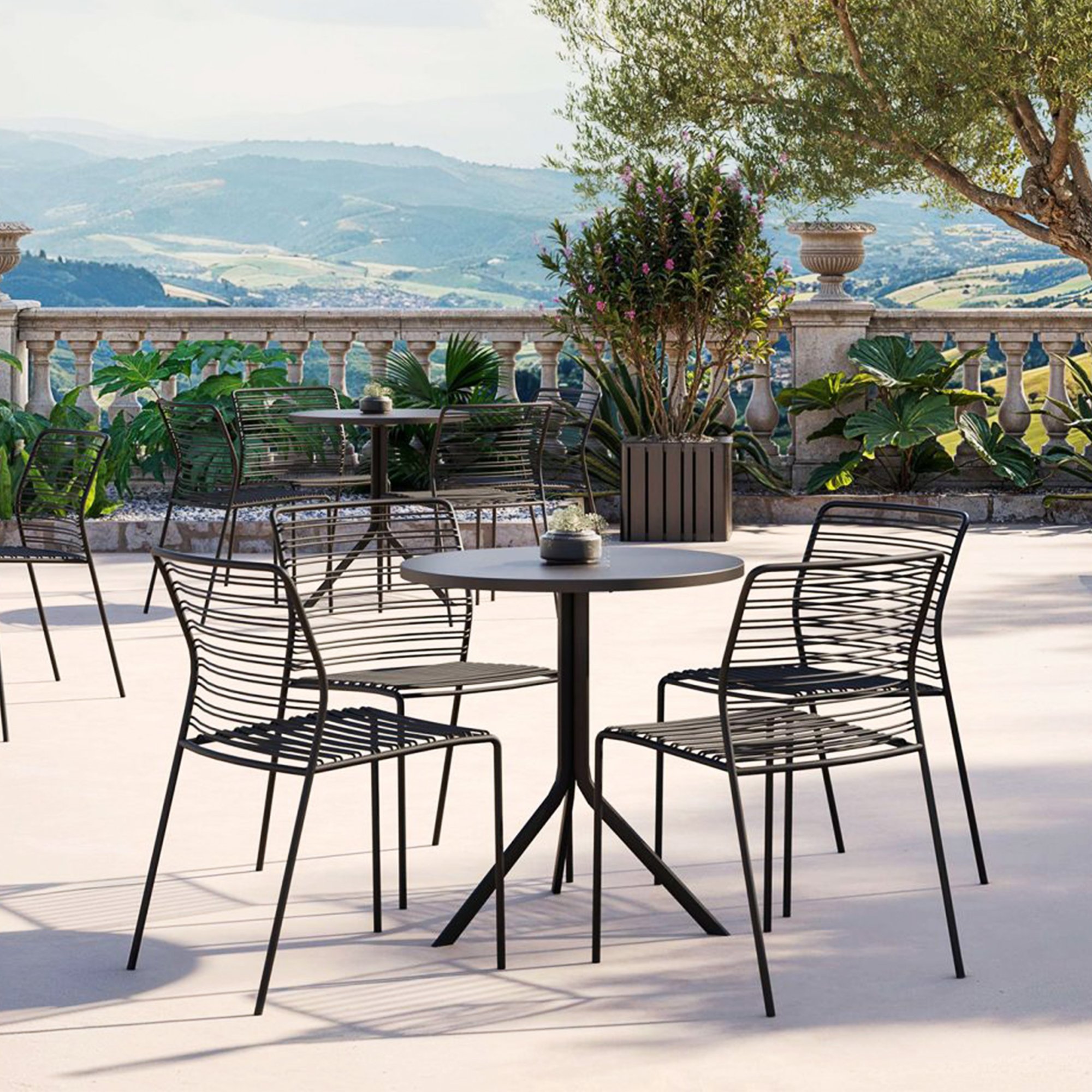 libra-wired-outdoor-cafe-seating