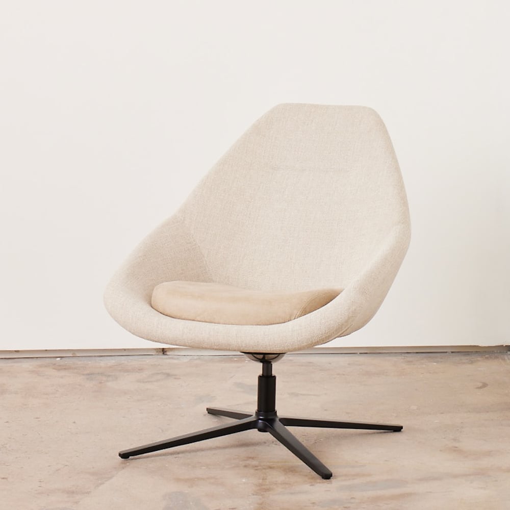 meteor-chair-two-tone-black-base-front45
