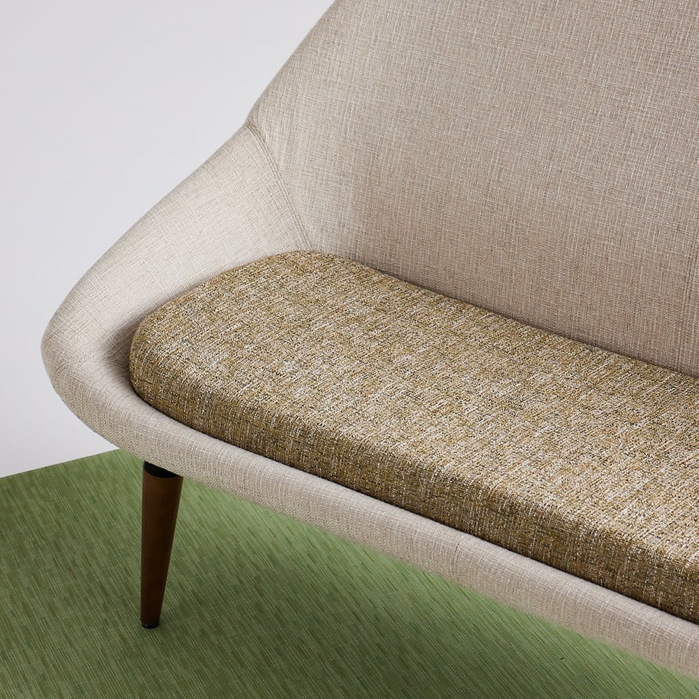 nebula-two-tone-sofa-close-up-seat-back
