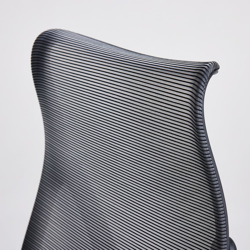 onda-black-mesh-black-frame-close-up