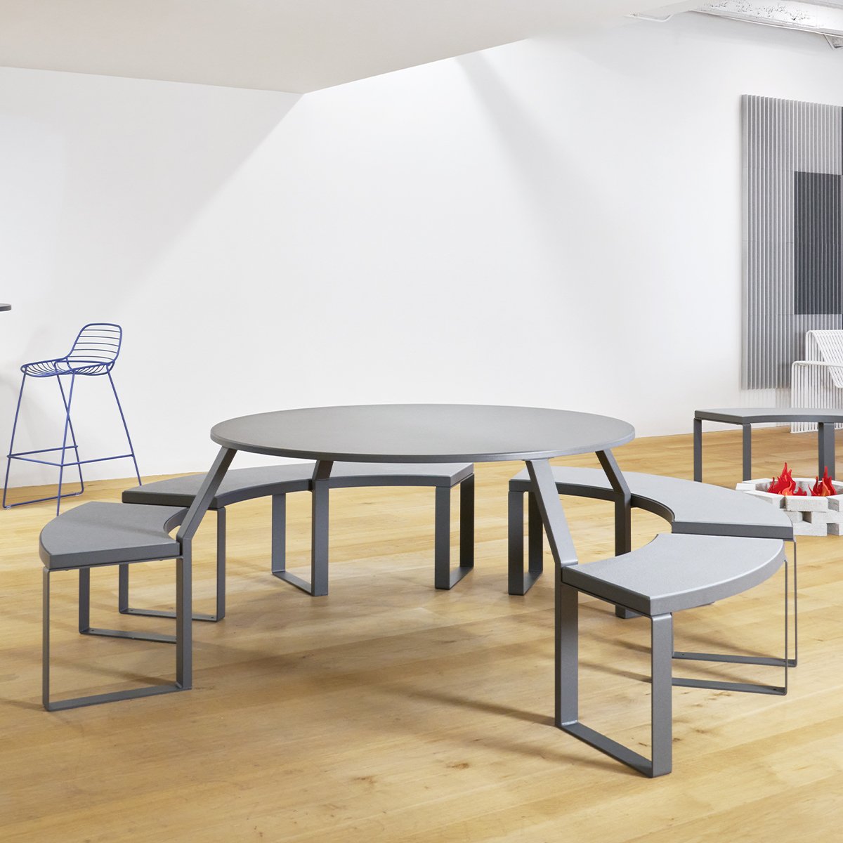 sempreverede-anthracite-picnic-table-ADA-compliant