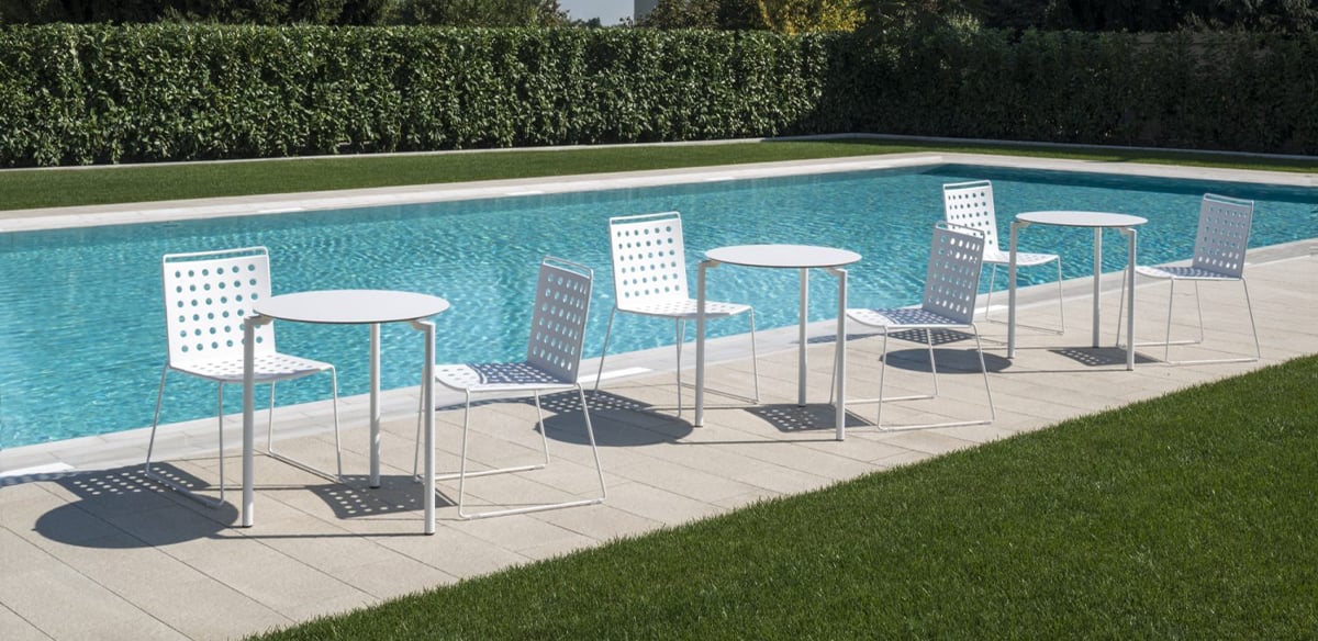 Splash Air pool side
