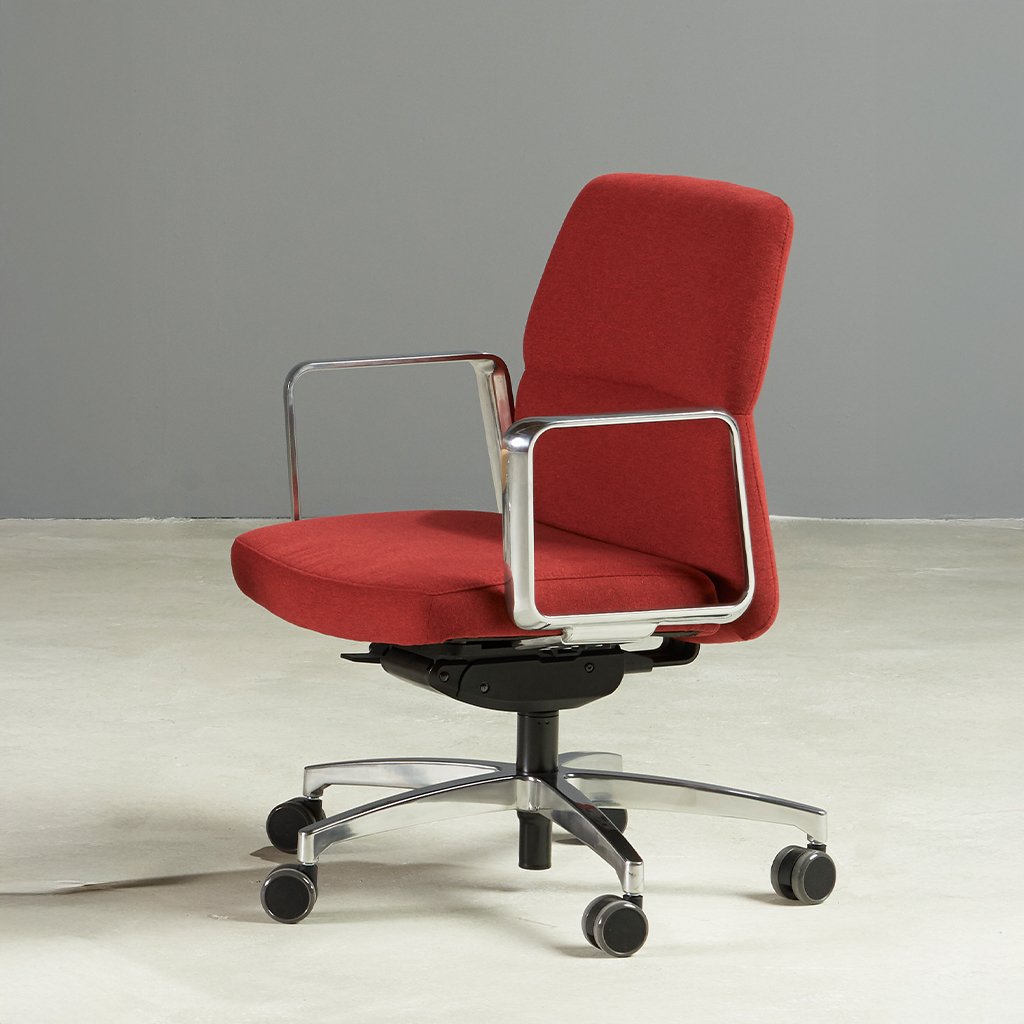 vero-red-mid-back-polished-loop-arm