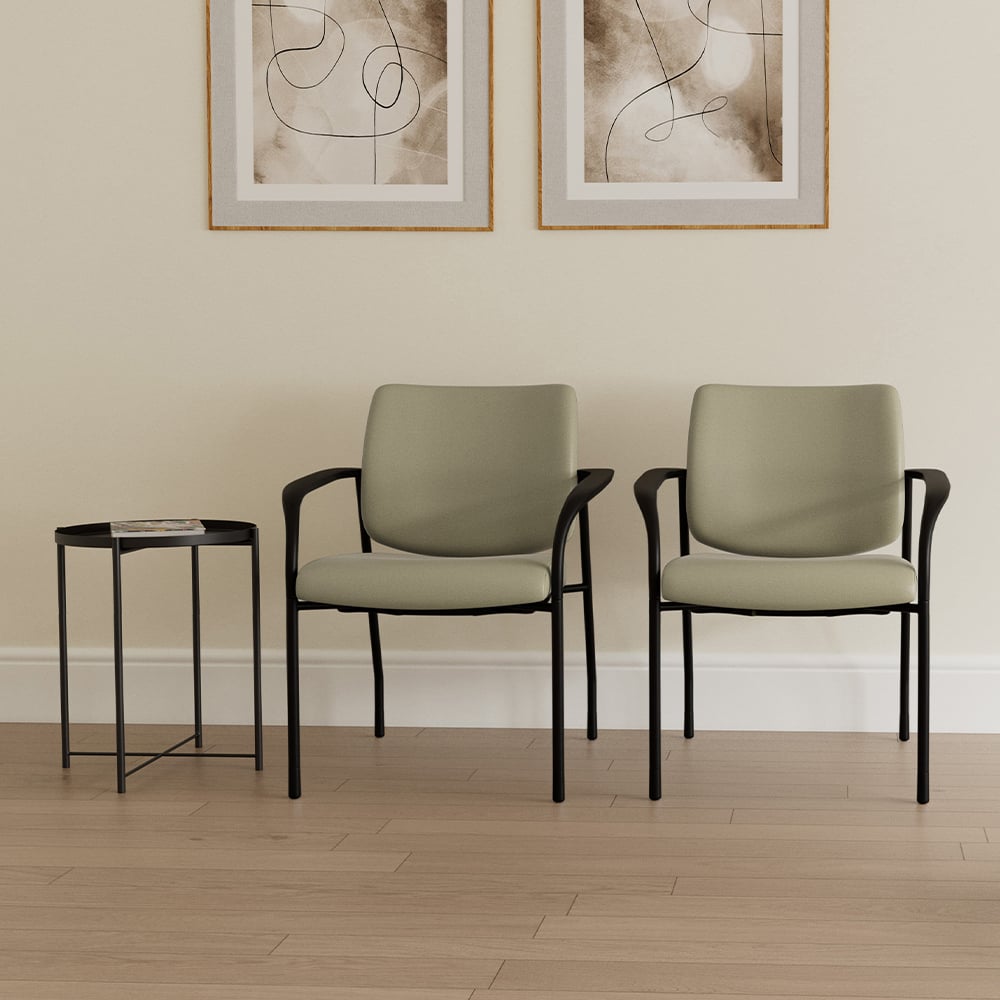 upholstered-back-chairs-in-patient-room