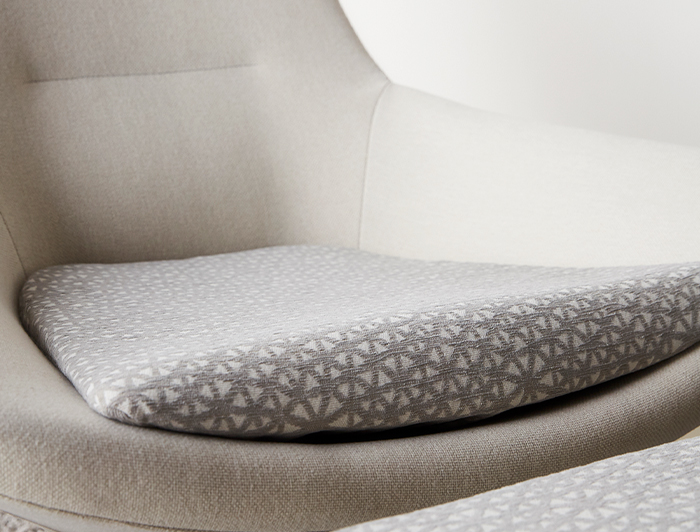 close-up-astro-seat