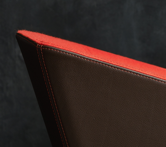 close-up-edge-emphasized-stitch