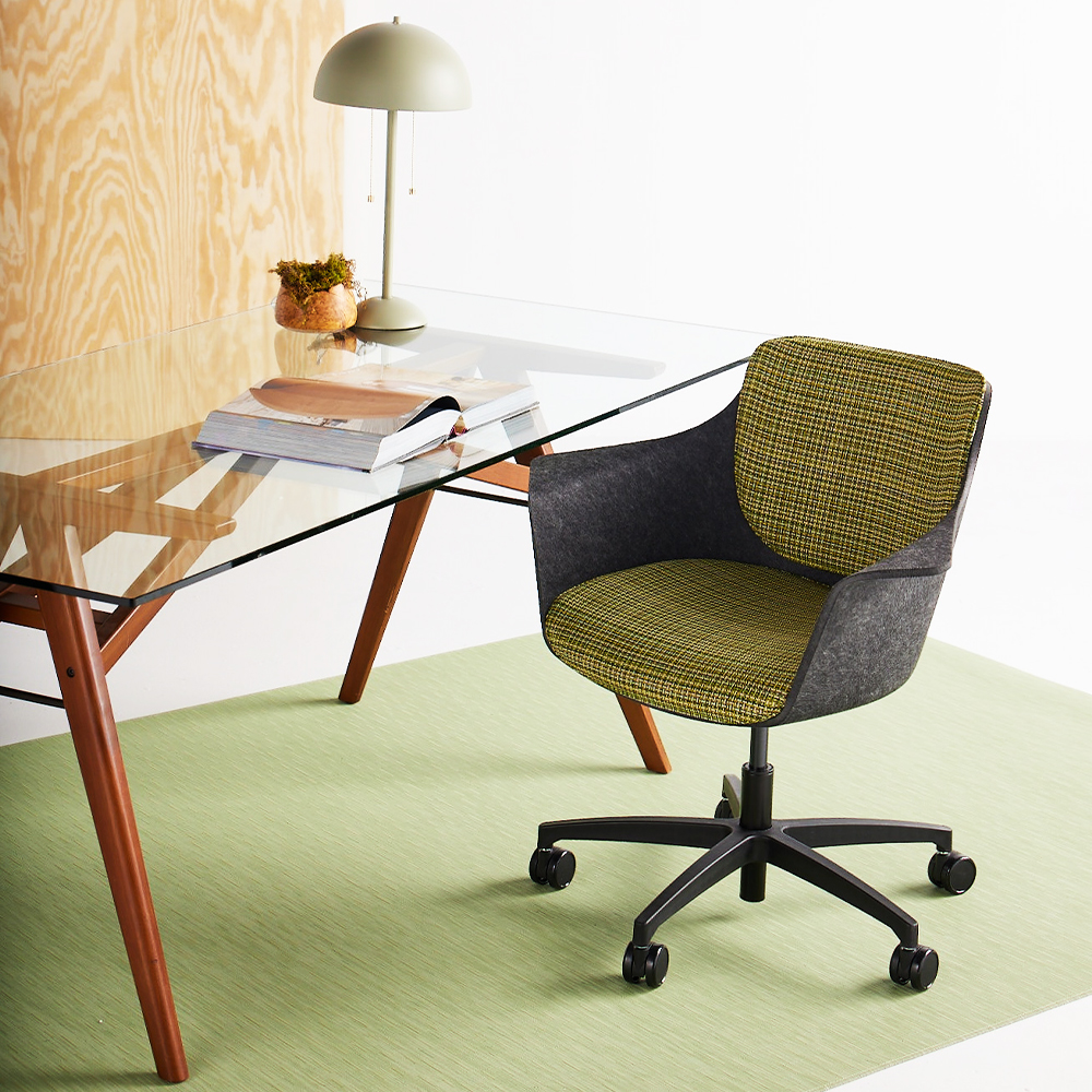 vooom-private-office-mid-back vooom-private-office-mid-back