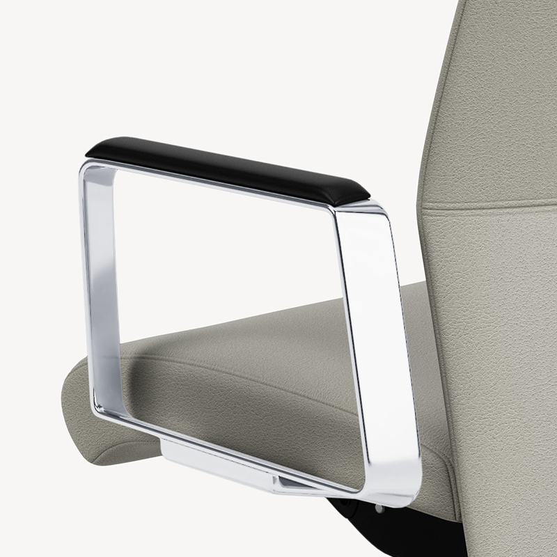 Polished loop with black armrest #55A